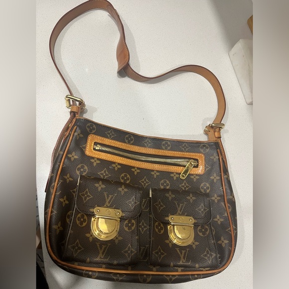 Louis Vuitton authentic Hudson GM crossbody bag - Picture 1 of 16